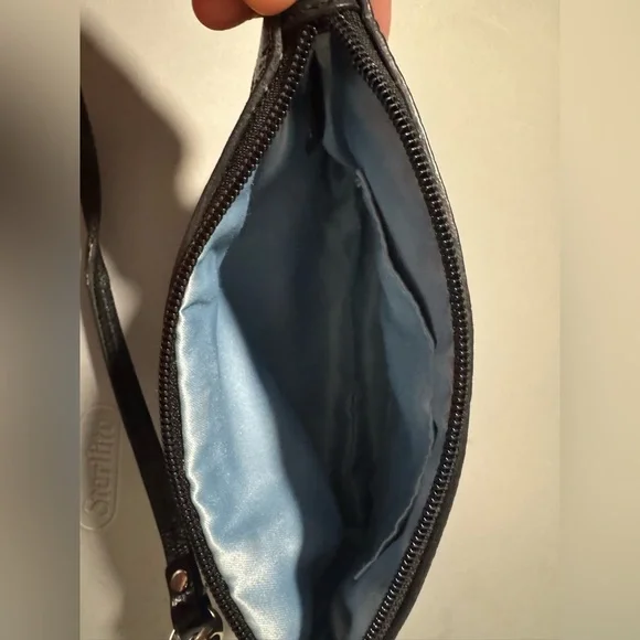 Coach signature canvas zip wristlet - Picture 7 of 10